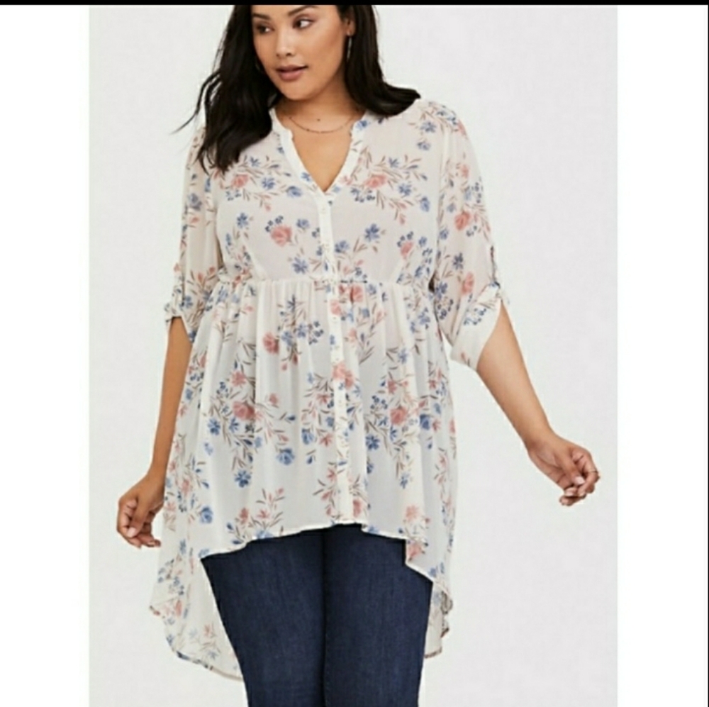 Torrid women's button floral tunic size 1 sheer